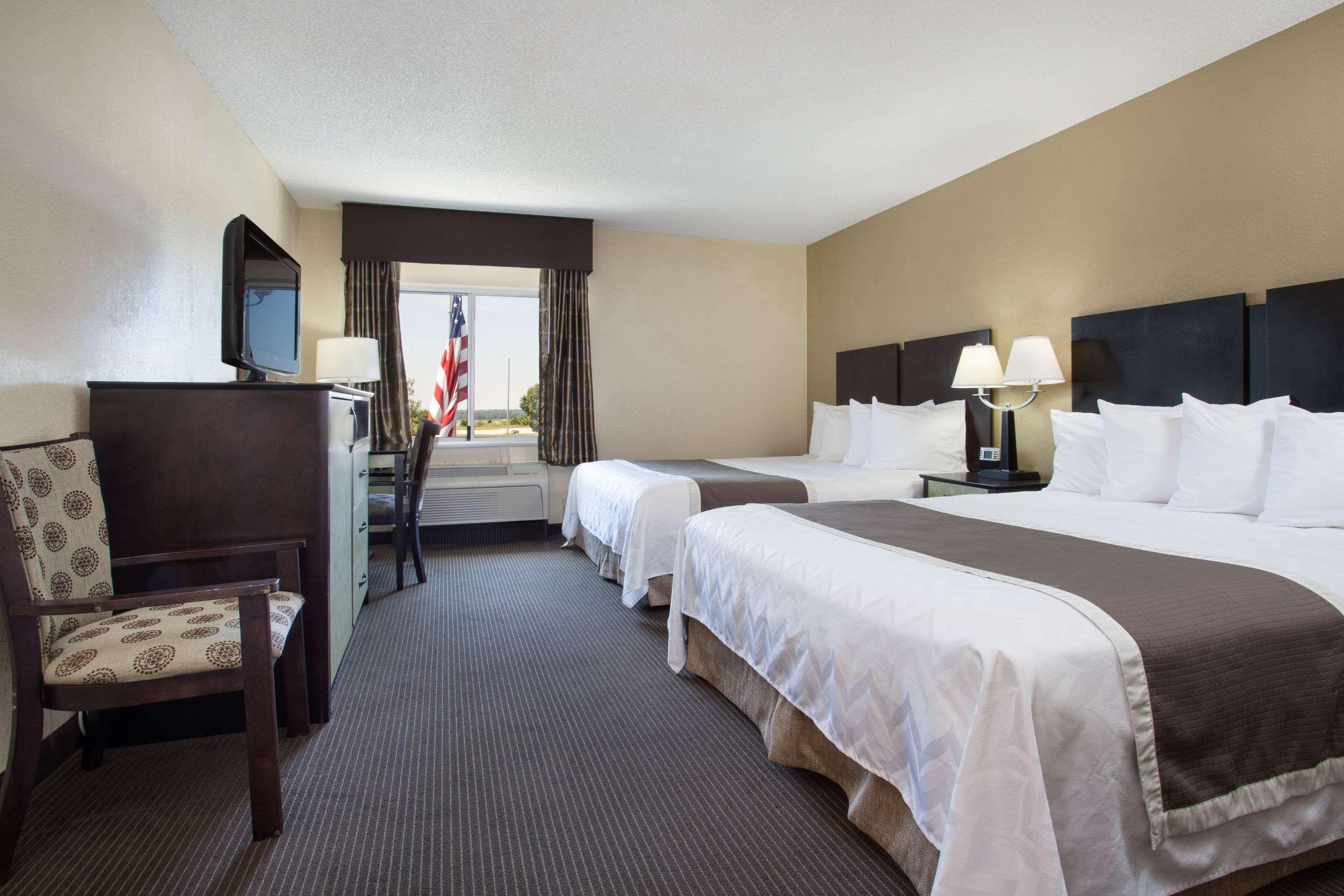 Hotel Baymont By Wyndham Dale Esterno foto